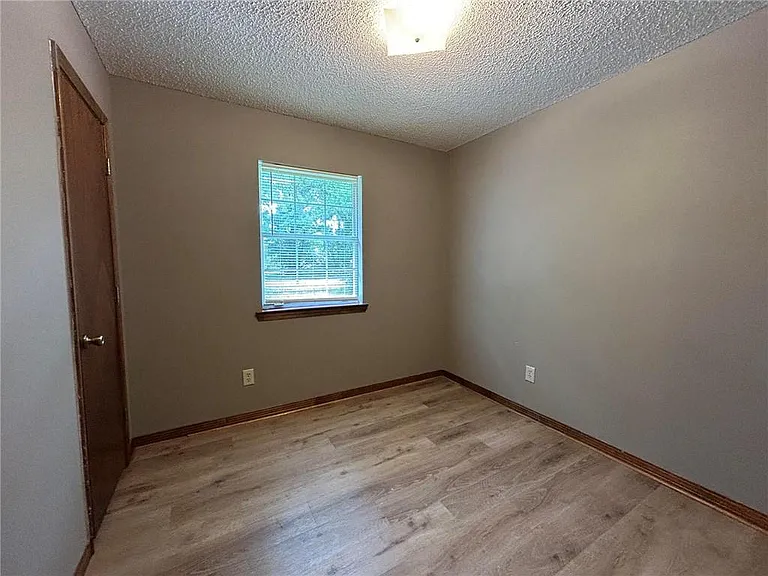 8130 Center St — Photo 13