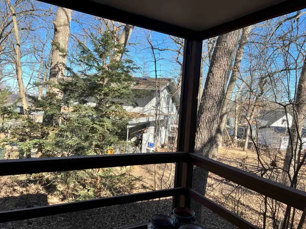 5421 Esther Beach Rd, Madison, WI 53713