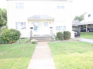 1325 Greenview Dr, Bethlehem, PA 18018