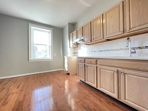 2nd image of 28-34 47th St #B