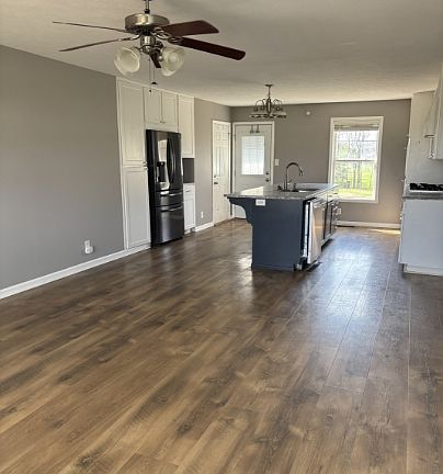 3rd image of 10431 Bell Station Rd