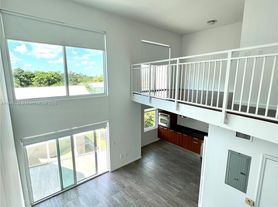 1650 Brickell Ave