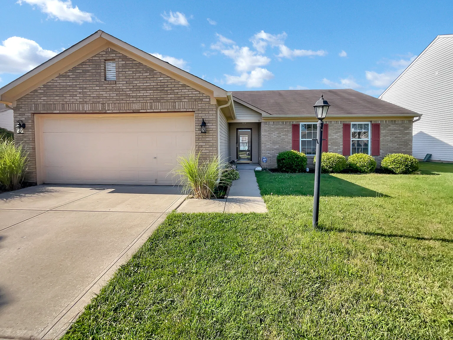 5847 Ashcroft Dr photo 1