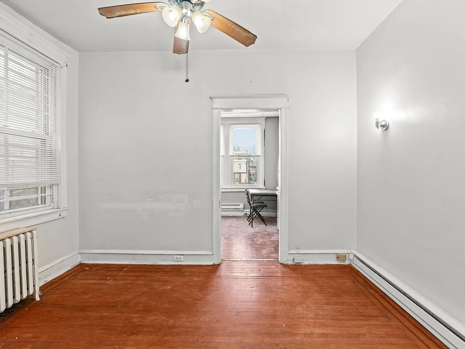 2 bed, 900 sqft, $1,000 — Photo 2