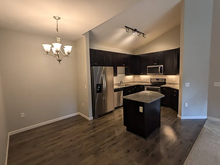 Kitchen + dining area