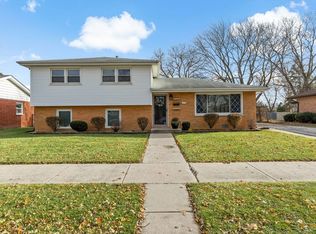 16933 Parkside Ave, South Holland, IL 60473