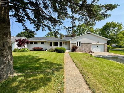 28 Clark St, Wakeman, OH, 44889