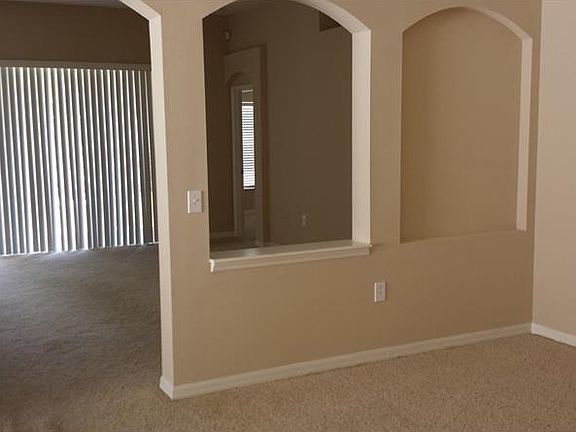 5th image of 31543 Marchester Dr