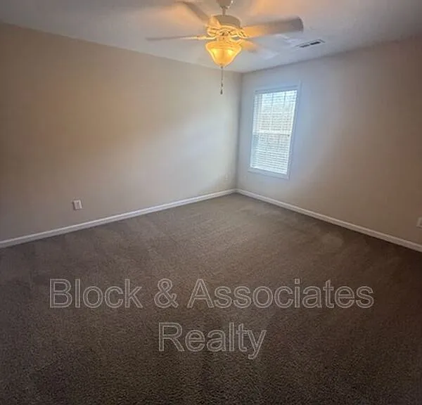 4068 Bentley Dr #B2 — Photo 4
