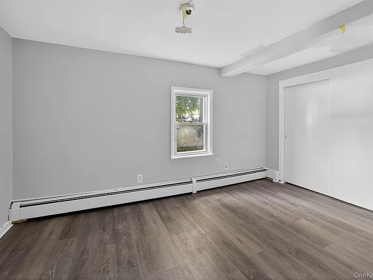 4 Riverview Ave #1 — Photo 9