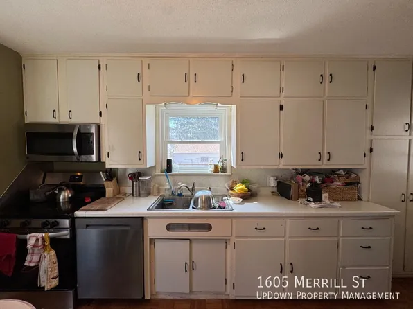 1605 Merrill St, Saint Paul, MN 55108