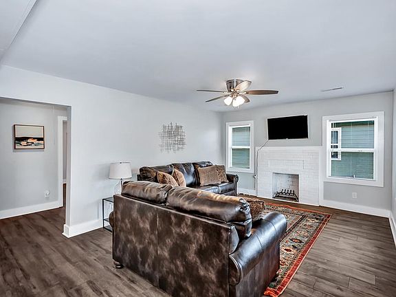 4th image of 2604 Holmes Ave NW