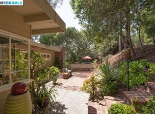 4530 Saint Andrews Rd, Oakland, CA 94605