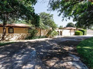 402 W 8th St, Sundown, TX 79372