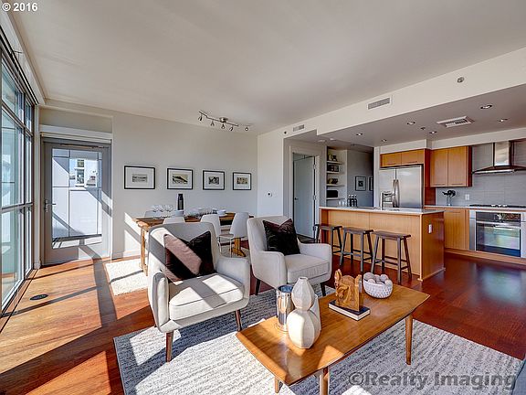 4th image of 1260 NW Naito Pkwy Unit 311B