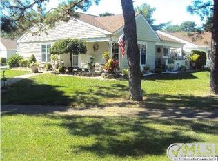 490A New Castle Ct, Manchester, NJ 08759