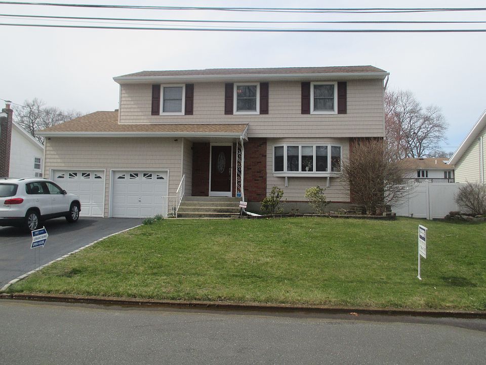 1st image of 530 Hyman Ave