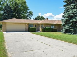 5515 W Cold Spring Rd, Milwaukee, WI 53220