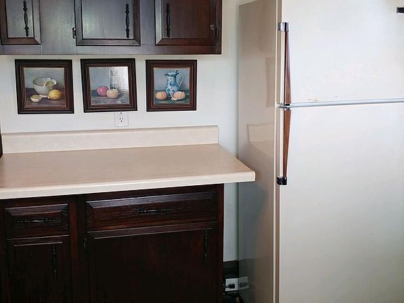 3rd image of 1537 S Water St #7