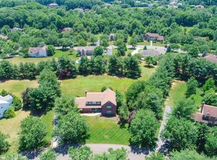 10 Peach Tree Ln, Holmdel, NJ 07733