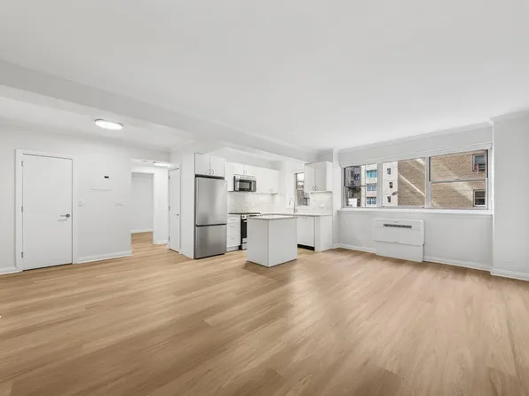 85 East End Avenue image 19 of 26