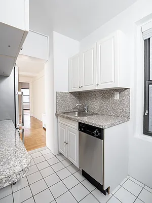 Rented by City Connections Realty | media 12