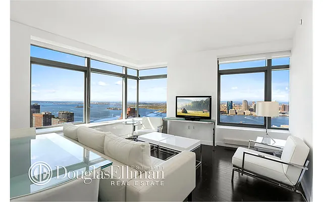 Rented by Douglas Elliman | media 31