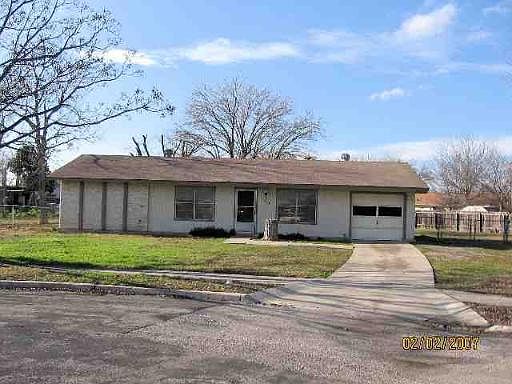 2nd image of 1303 MEADOW ROSE DR