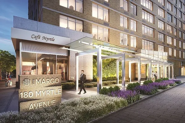 Rented by Red Apple Group | media 54