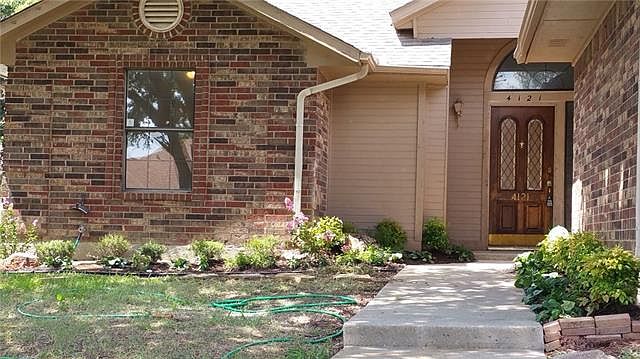 1st image of 4121 Woodenrail Ln