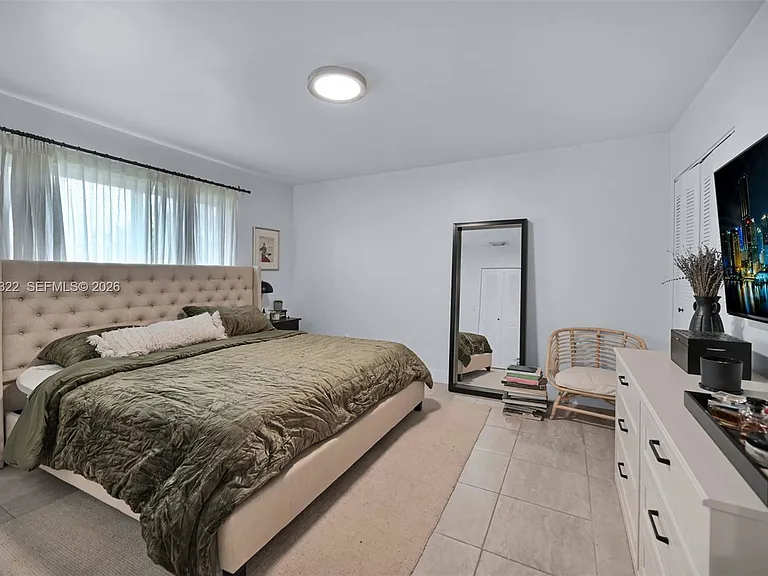8780 SW 200th Ter — Photo 10