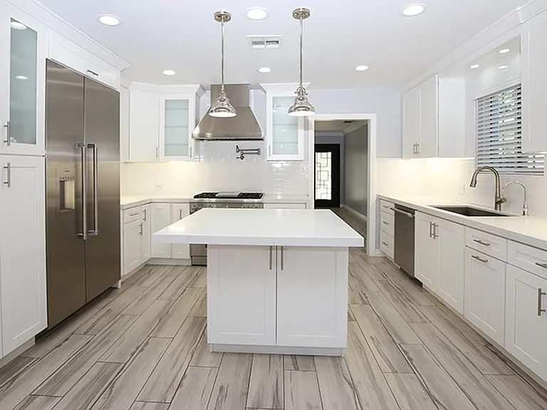 7400 Blewett Ave — Photo 7