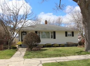 1518 Jackson St, North Chicago, IL 60064