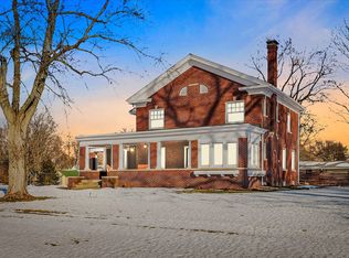 300 S Oak St, Pesotum, IL