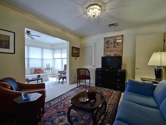 5th image of 7713 N Shirland Ave APT 2