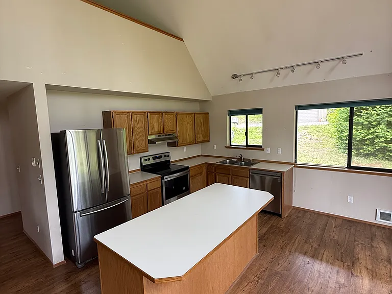 161 Stuart Ridge Rd — Photo 3
