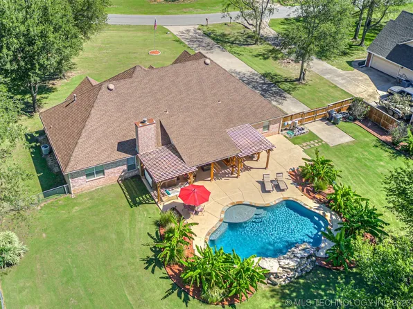 16004 E 78th St N, Owasso, OK 74055