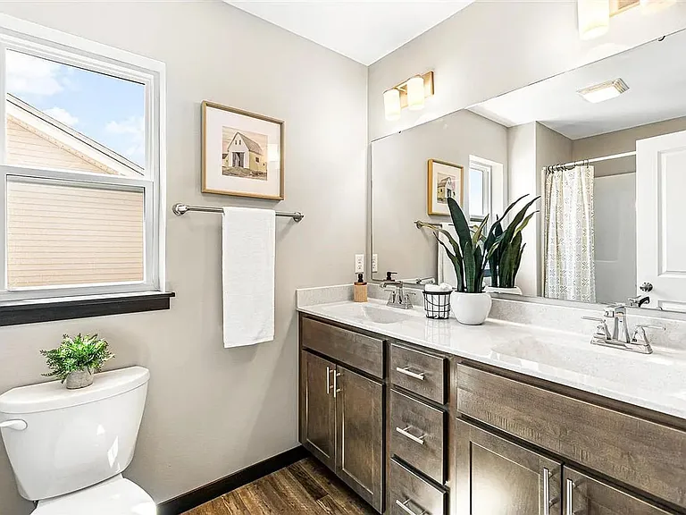 307 Chloe Dr — Photo 10