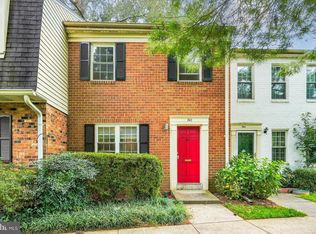 742 College Pkwy #7, Rockville, MD 20850