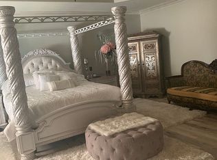 197 Ridgewood St, Bridge City, TX 77611