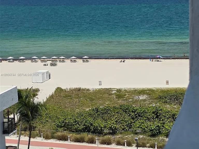 5825 Collins Ave #9C — Photo 2