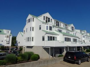 24D Cedar Point Rd, Sandusky, OH 44870