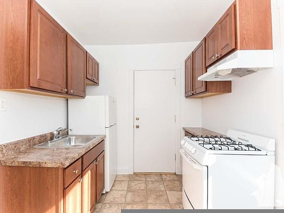 3rd image of 2617 N Spaulding Ave #2617/3W