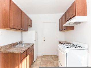 2621 N Spaulding Ave #2619-3W, Chicago, IL 60647