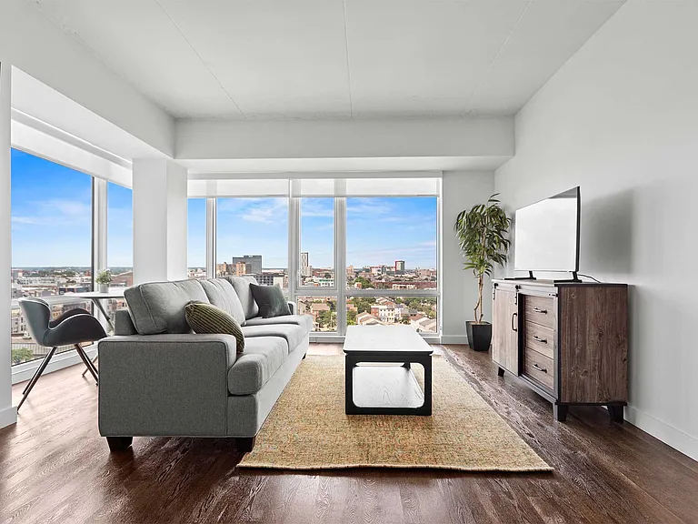 Broadridge — Photo 8