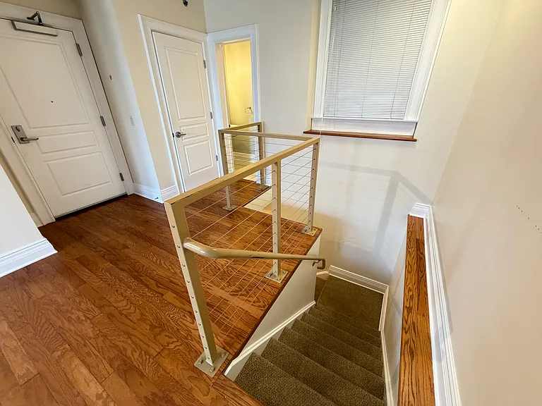 201 W Huron St #B — Photo 14