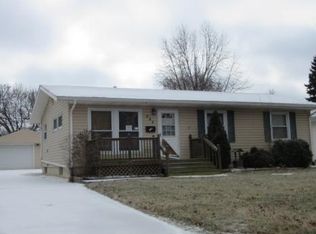 223 Columbus Dr, Decatur, IL 62526