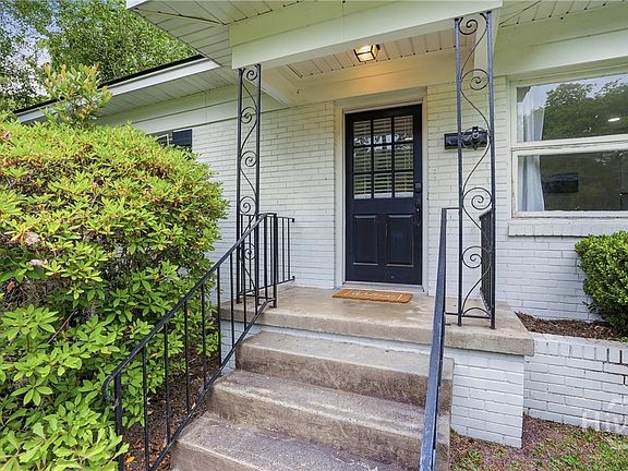 4th image of 2130 Glynnwood Drive