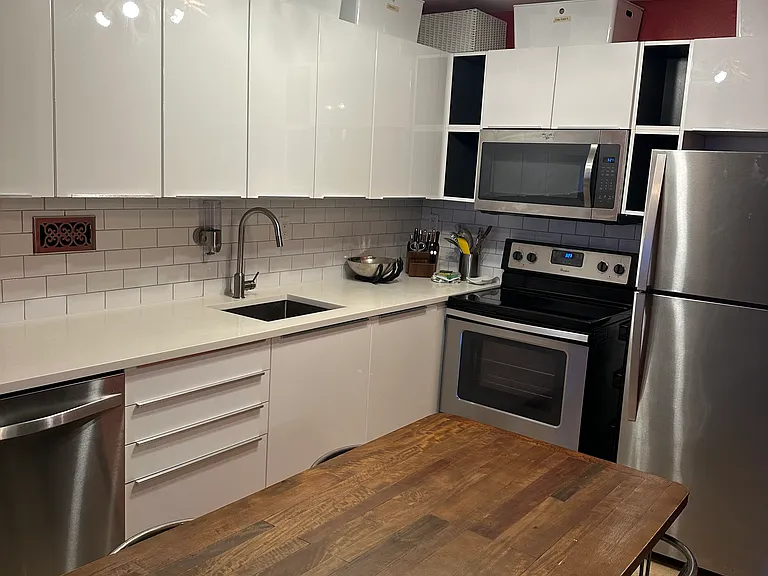 2301 Collins Ave #522 — Photo 19