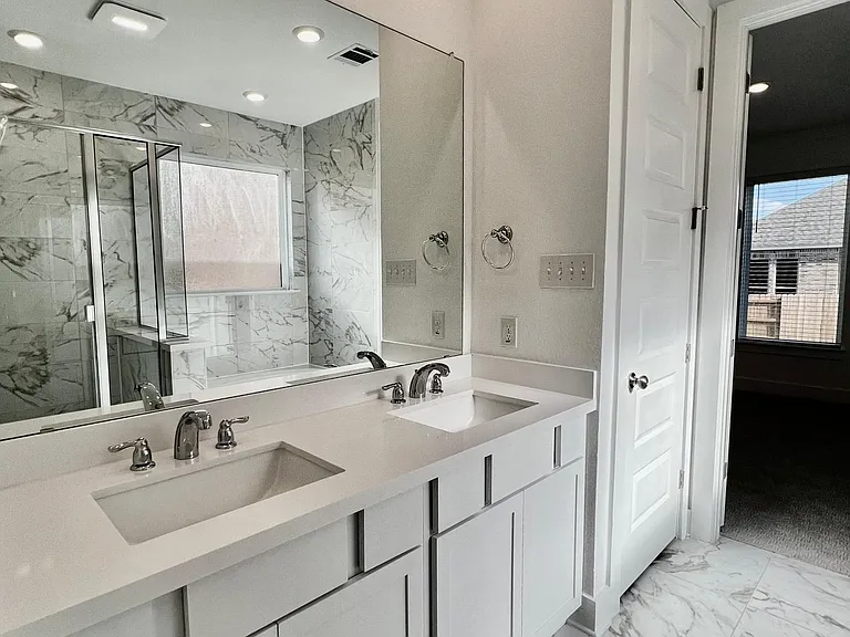 120 Green Knoll Ln — Photo 30